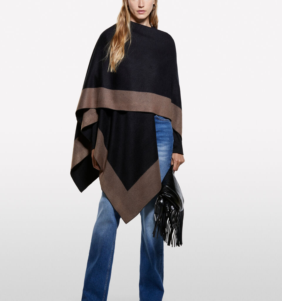 Black cape with contrast - null - Black | Sisley image number 1